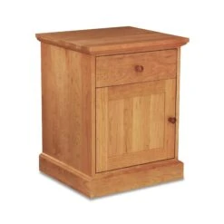 New England Shaker Solid Wood 1-Drawer Nightstand with Door