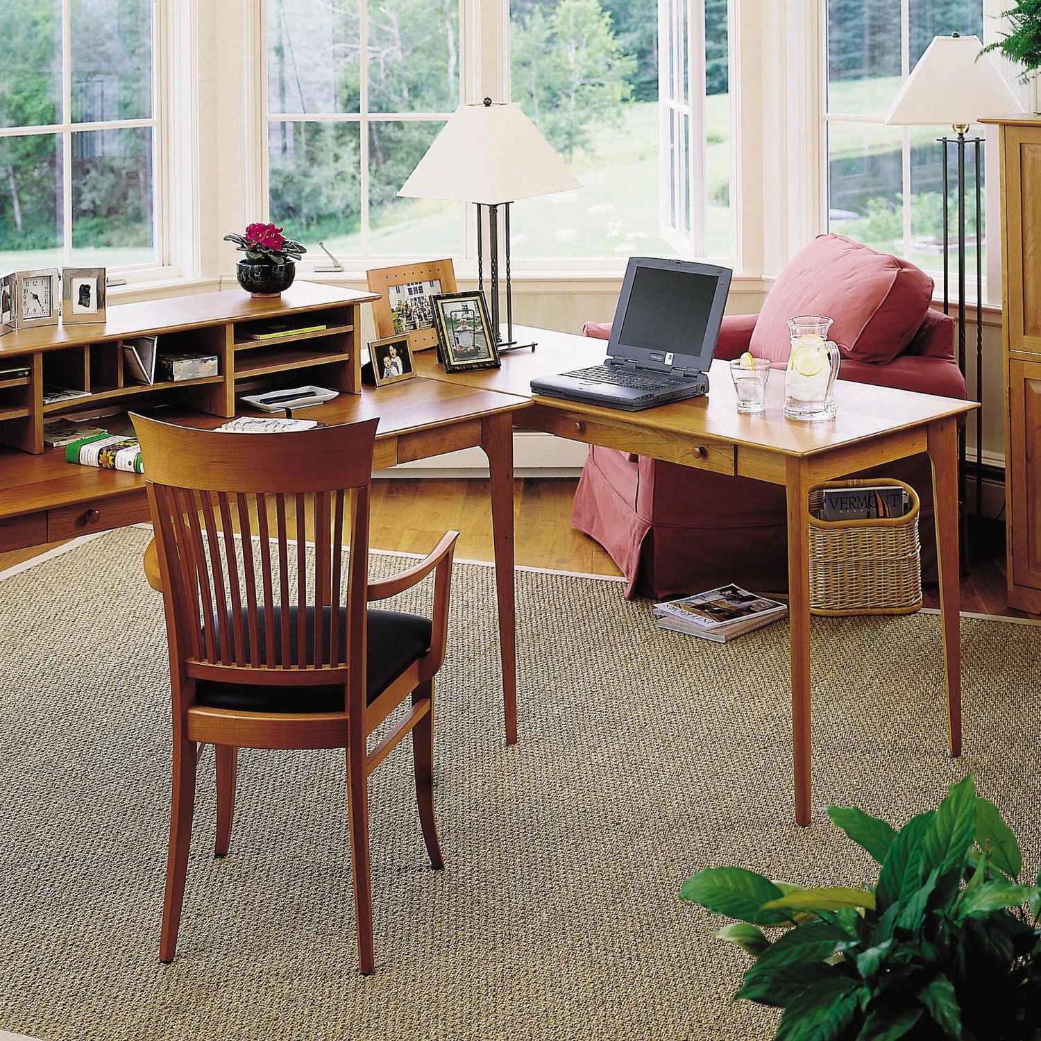 Copeland Sarah Shaker Office Return with Keyboard Tray 4 Copeland Sarah Shaker Office Return with Keyboard Tray - Image 2