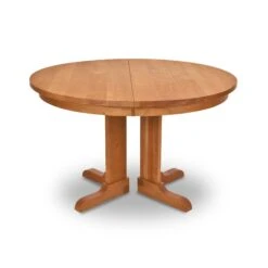 Vermont Traditions Split Pedestal Round Extension Table
